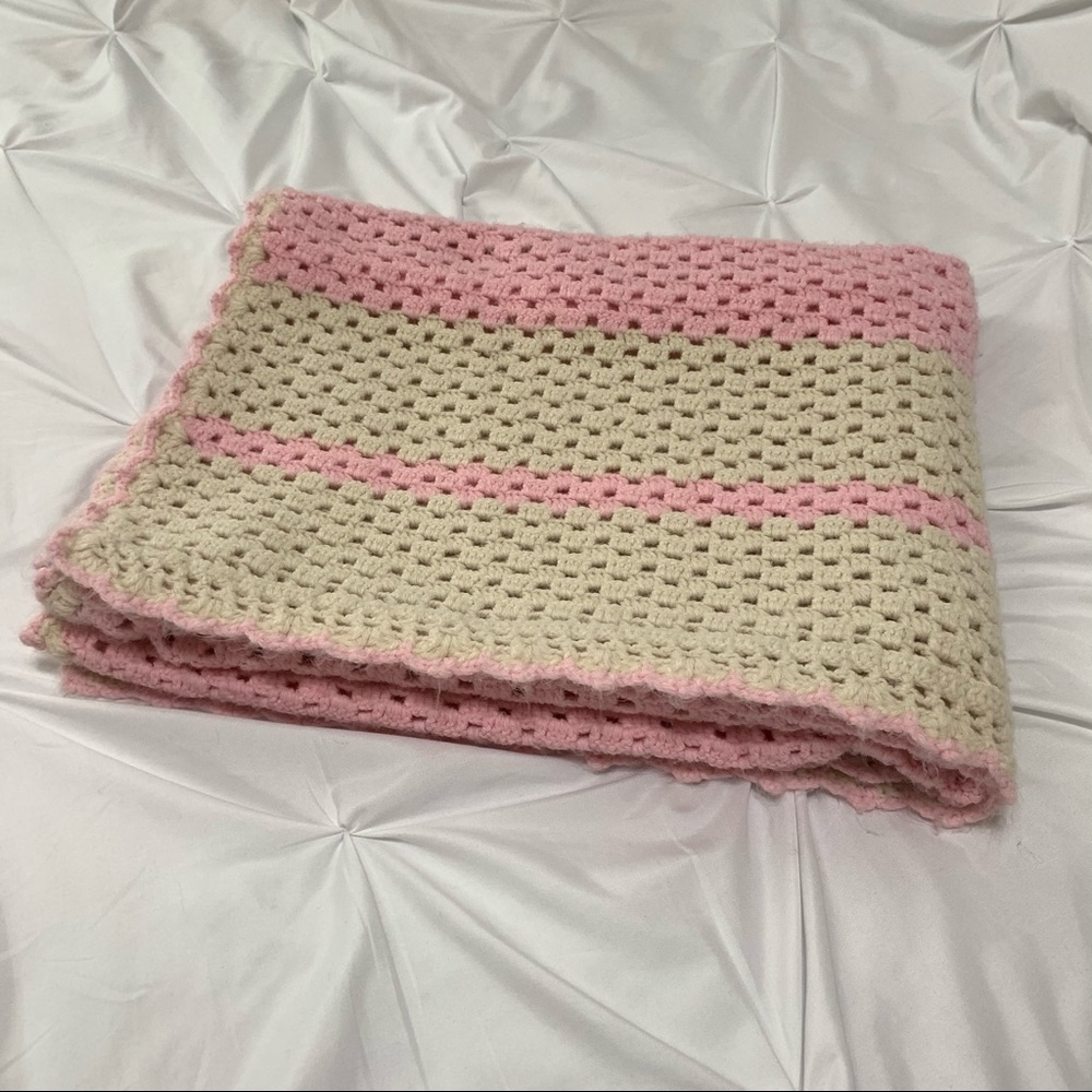 Vintage pink and off white crocheted knit blanket throw